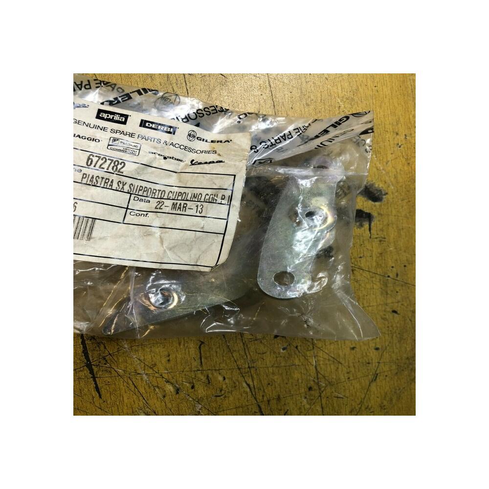 1 support pare brise gauche piaggio 672782 MP3 125 YOURBAN ERL MP3 300 erl lt