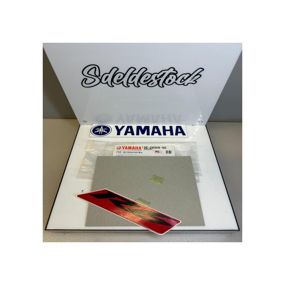 1 x sticker autocollant emblème r6 yamaha 13s-28328-50 yzf-r6 2009 vivid red coc