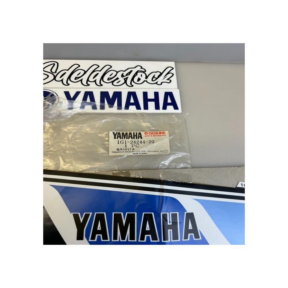 1 x sticker autocollant emblème réservoir graphic 1 yamaha 1g1-24244-20