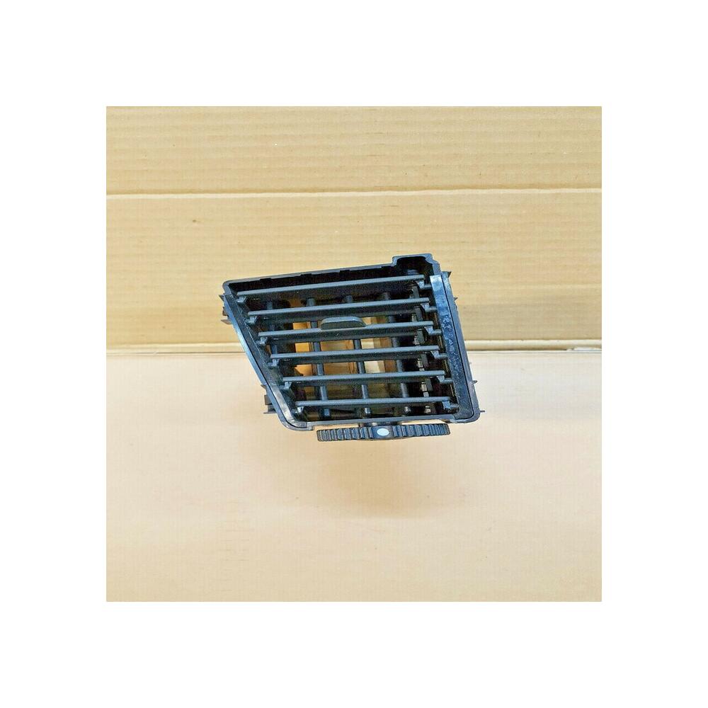 Aerateur grille aeration avant gauche  tableau de bord   SSANGYONG RODIUS 1