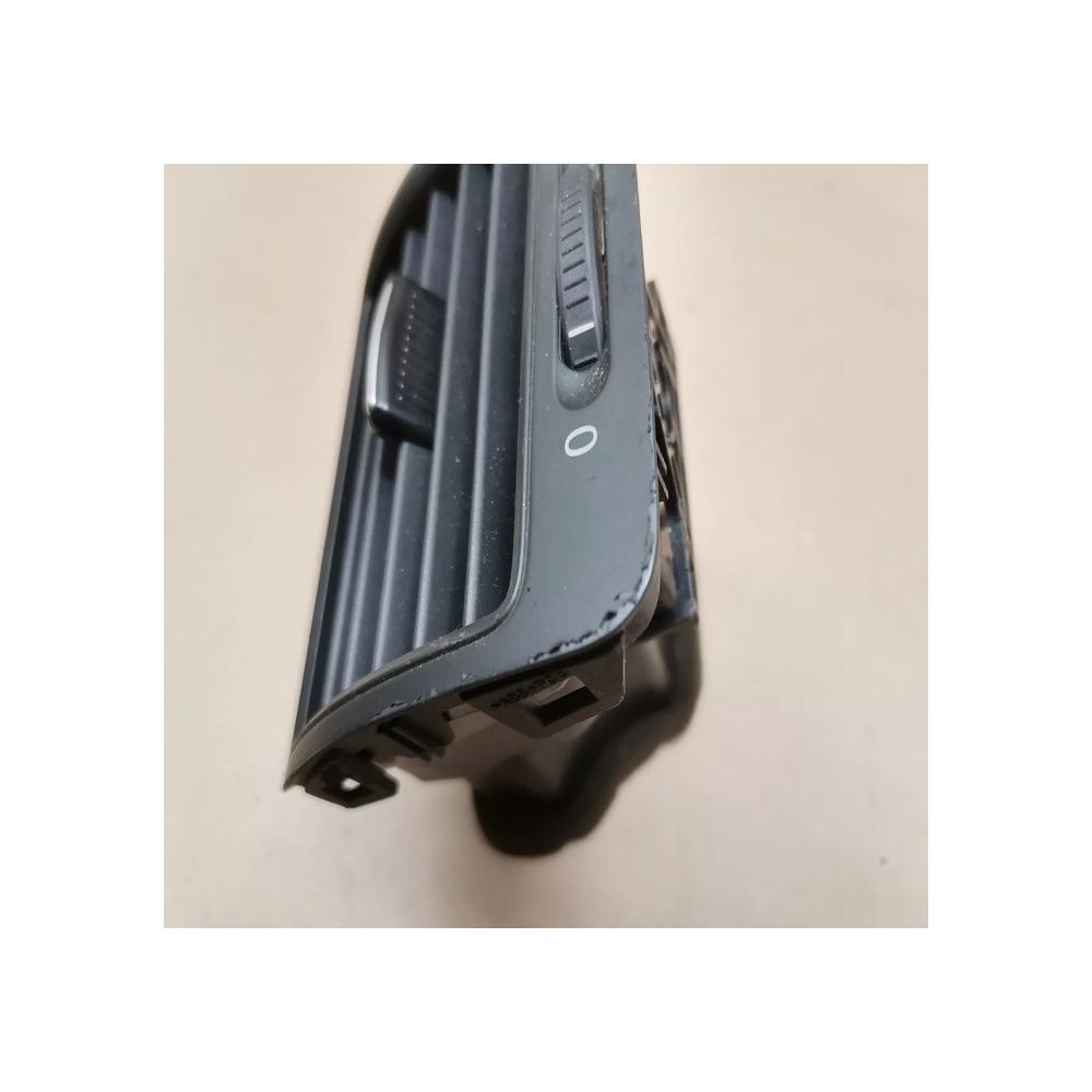 Aerateur tableau de bord avant gauche VOLKSWAGEN VW GOLF 5 REF 1K0819703 *