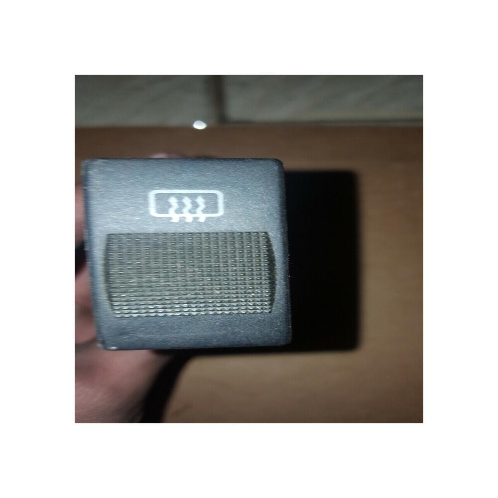 AUDI A4 INTERRUPTEUR BOUTON DEGIVRAGE LUNETTE ARRIERE ref  4D0941503B