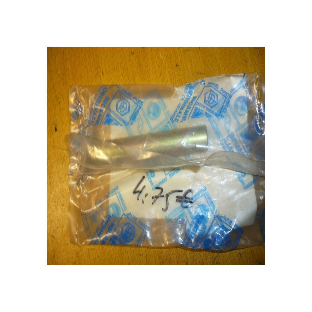 axe de bequille centrale  piaggio ciao 50 560072