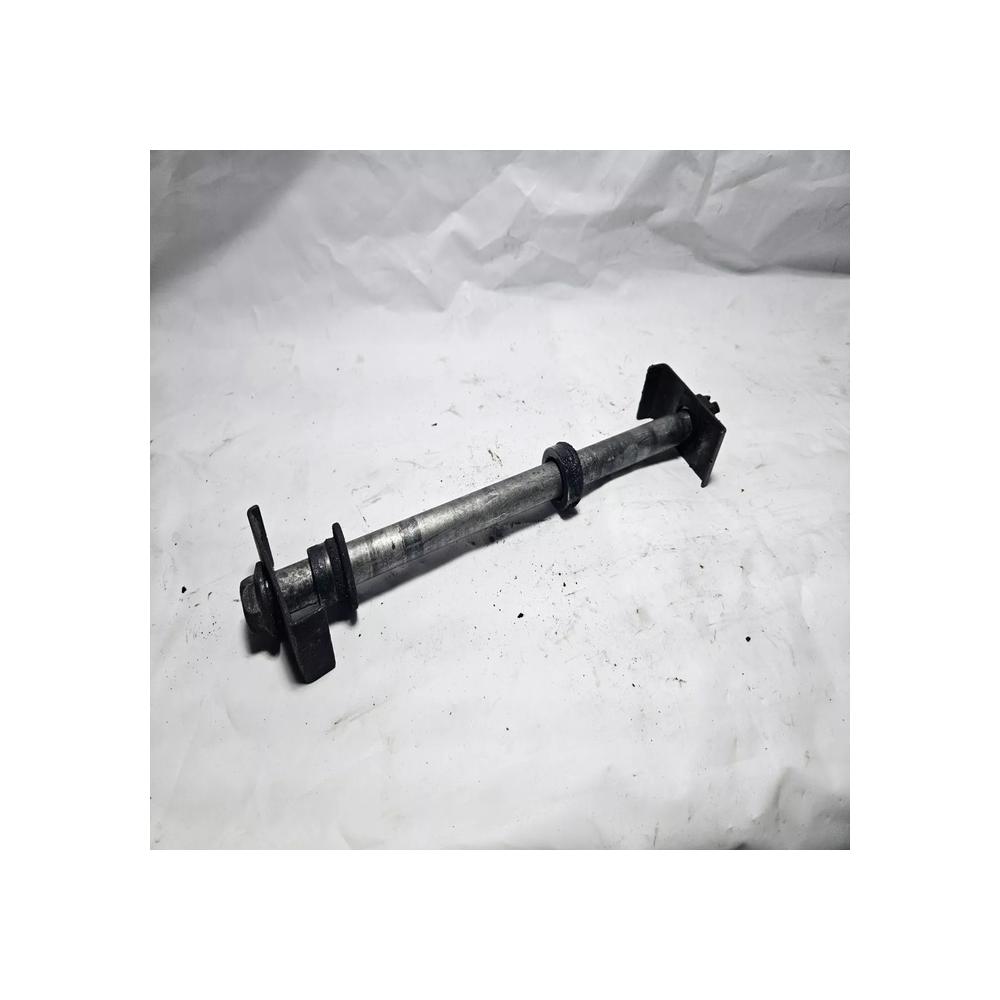 AXE ROUE ARRIERE + ENTRETOISES KAWASAKI ZR7 ZR-7 N 750 2003 (1999-2004)