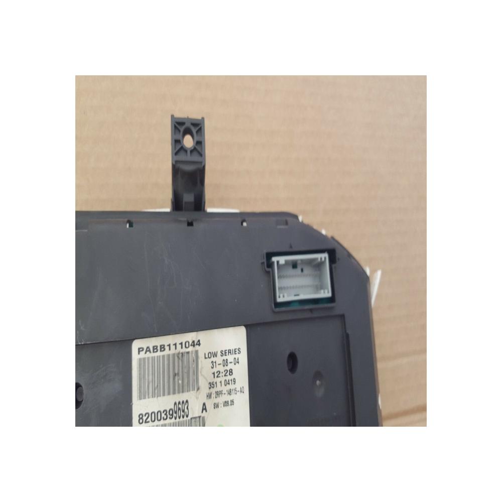 Bloc Compteur Vitesse  Renault Megane 2 REF 8200399693 D
