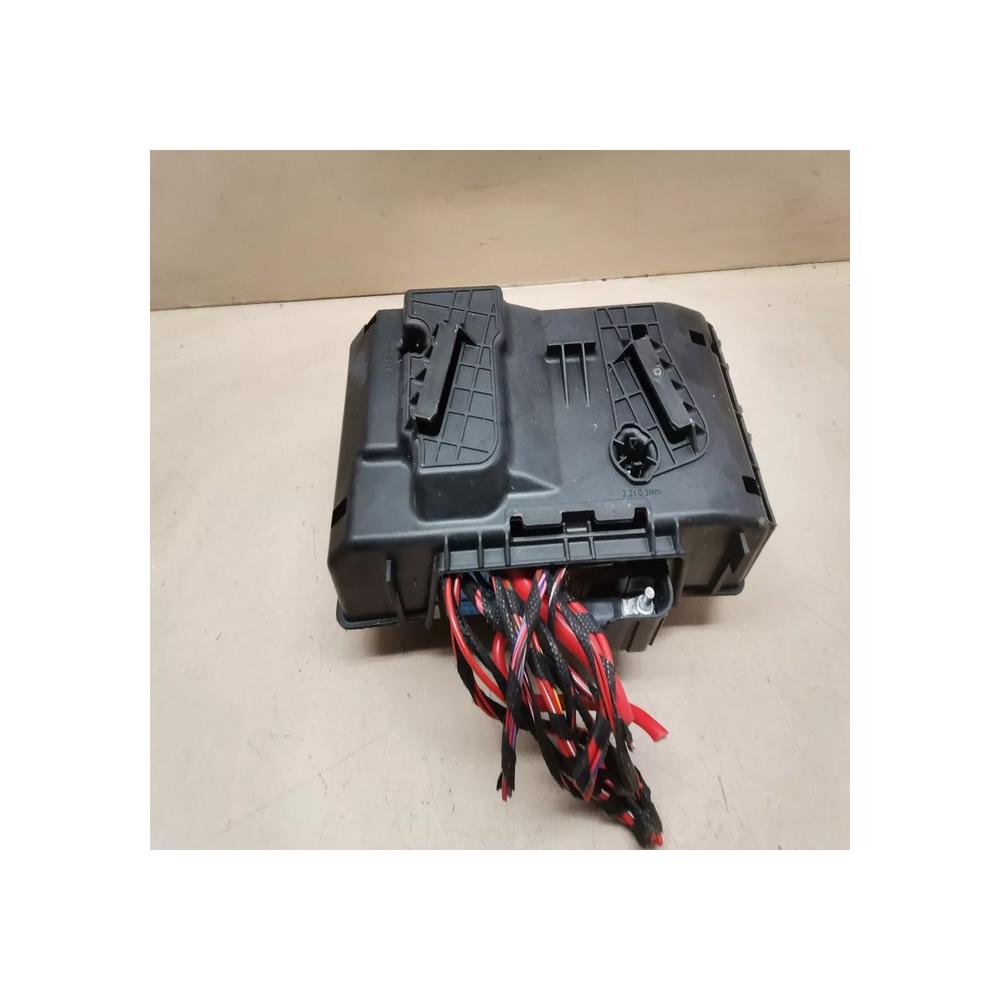 BOITIER FUSIBLE RELAIS MERCEDES CLASSE C  W205  A2055847010