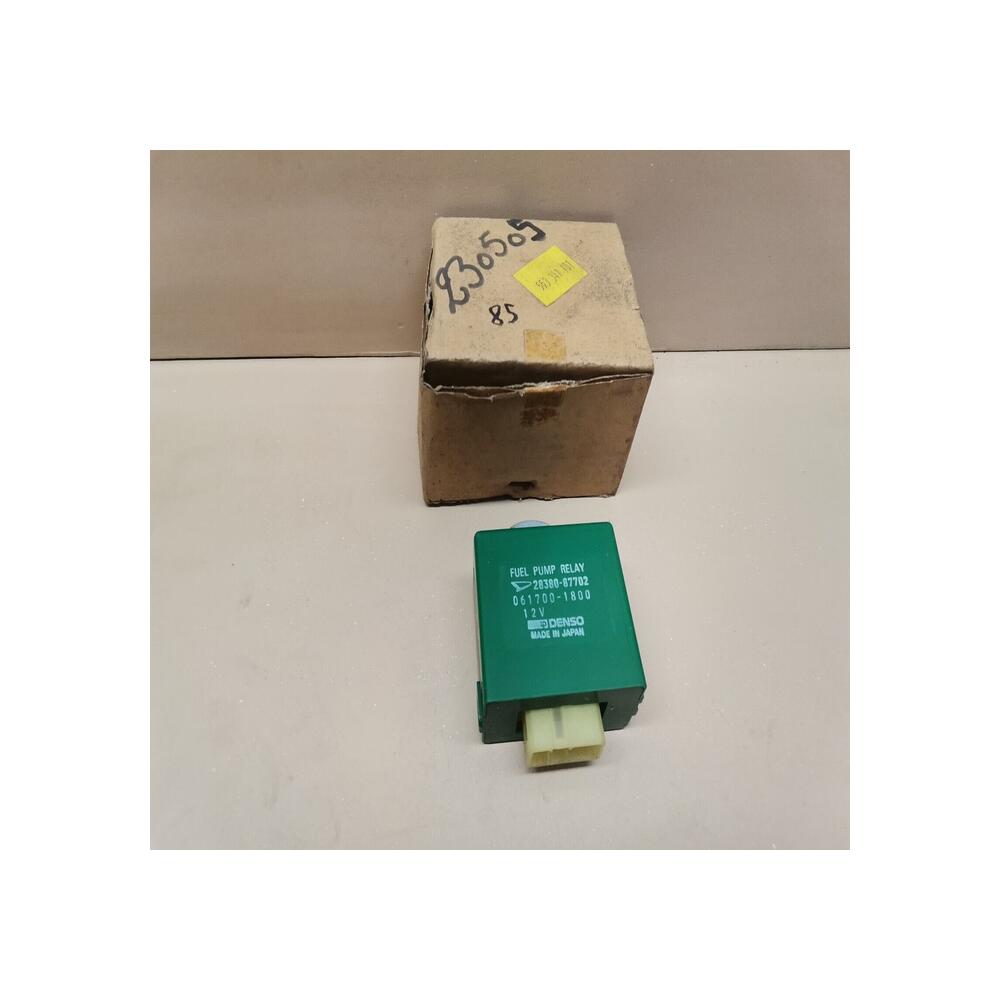 Boitier relais pompe carburant daihatsu ref 28380 87702 061700-1800