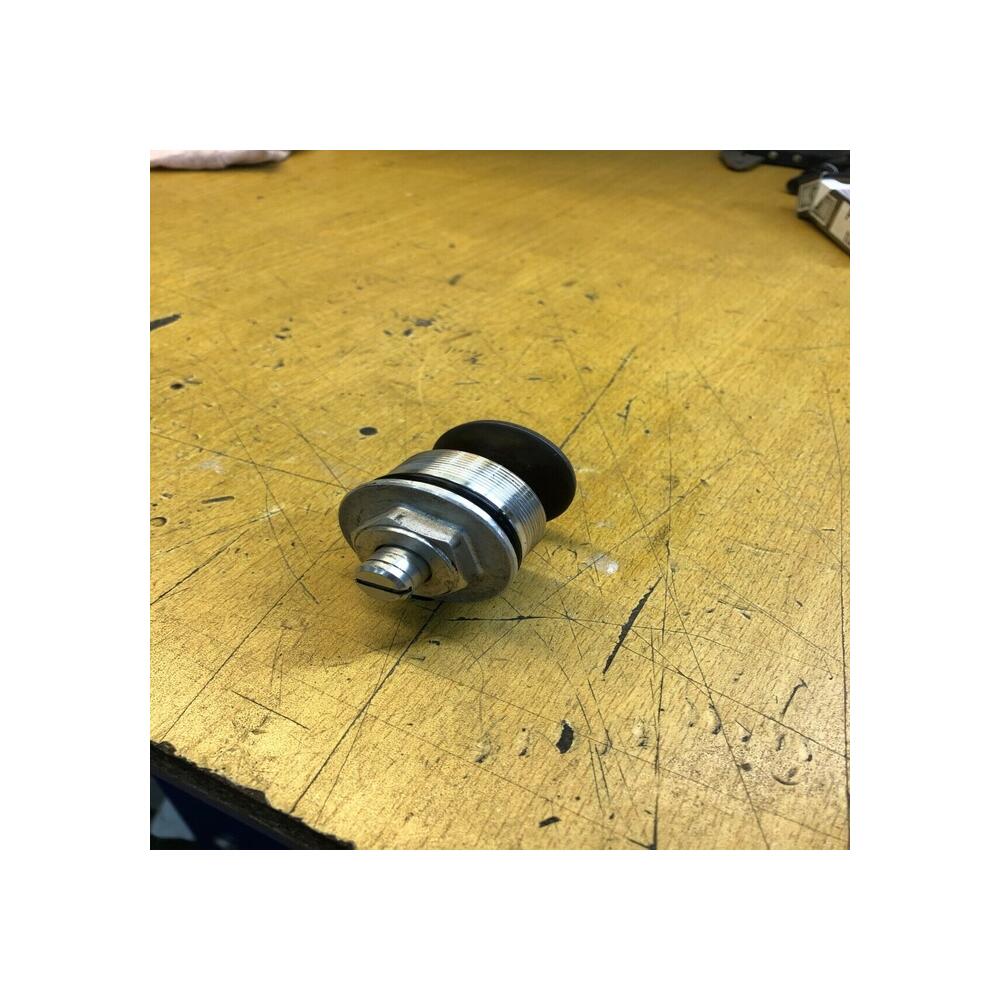 bouchon tube  de fourche suzuki sv n s 650 2003 2009 51189-12c00 51185-17g00
