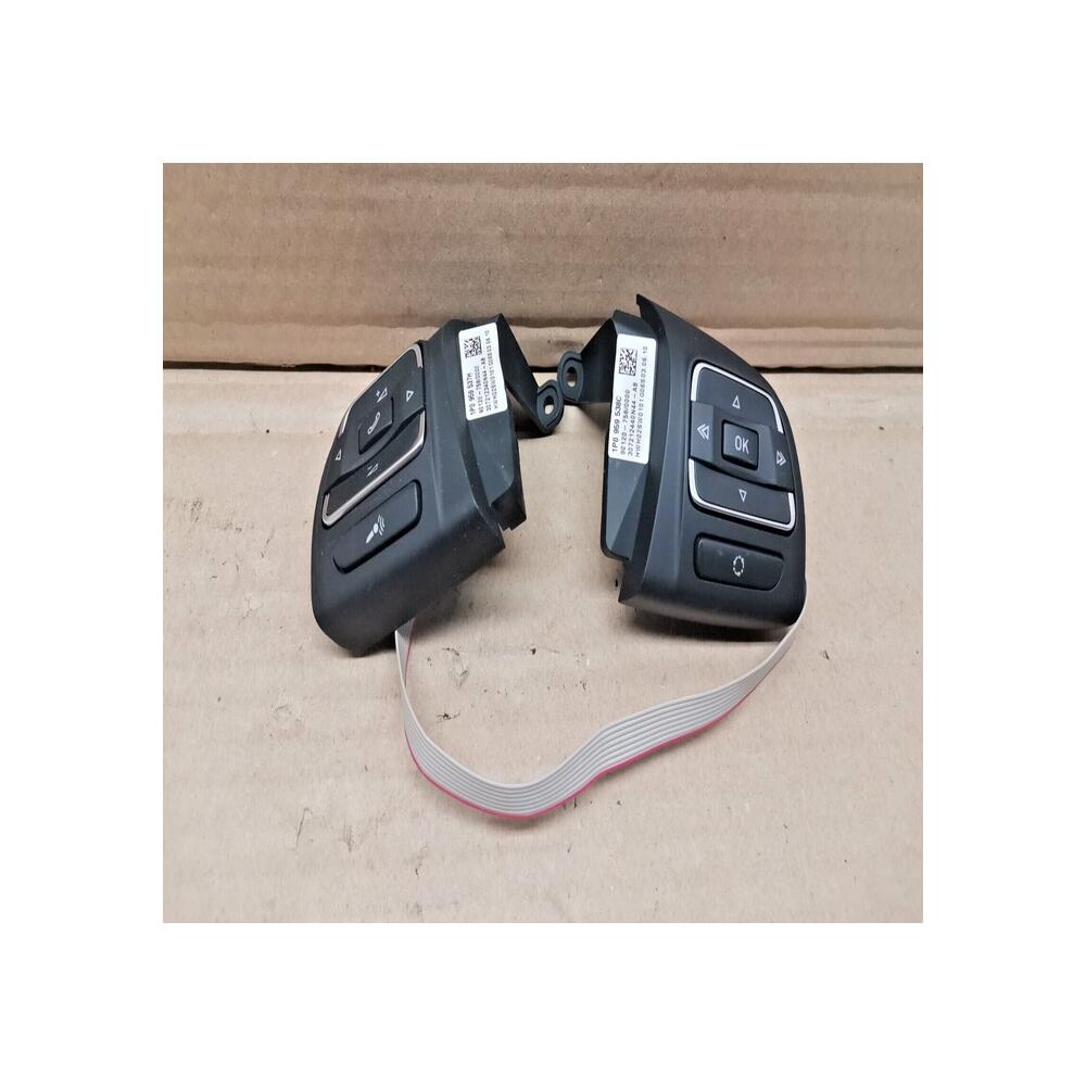 BOUTON ACCESSOIRE ELECTRIQUE COMMANDE VOLANT SEAT LEON REF 1P0919719C