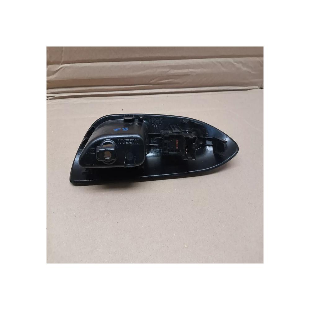 BOUTON COMMANDE LEVE VITRE ARRIERE DROIT NISSAN JUKE F15 REF 829601KA2A