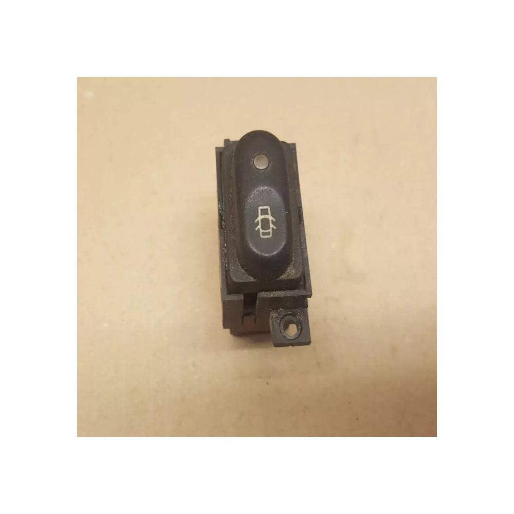 BOUTON CONDAMNATION FERMETURE CENTRALISATION DES PORTES RENAULT LAGUNA I