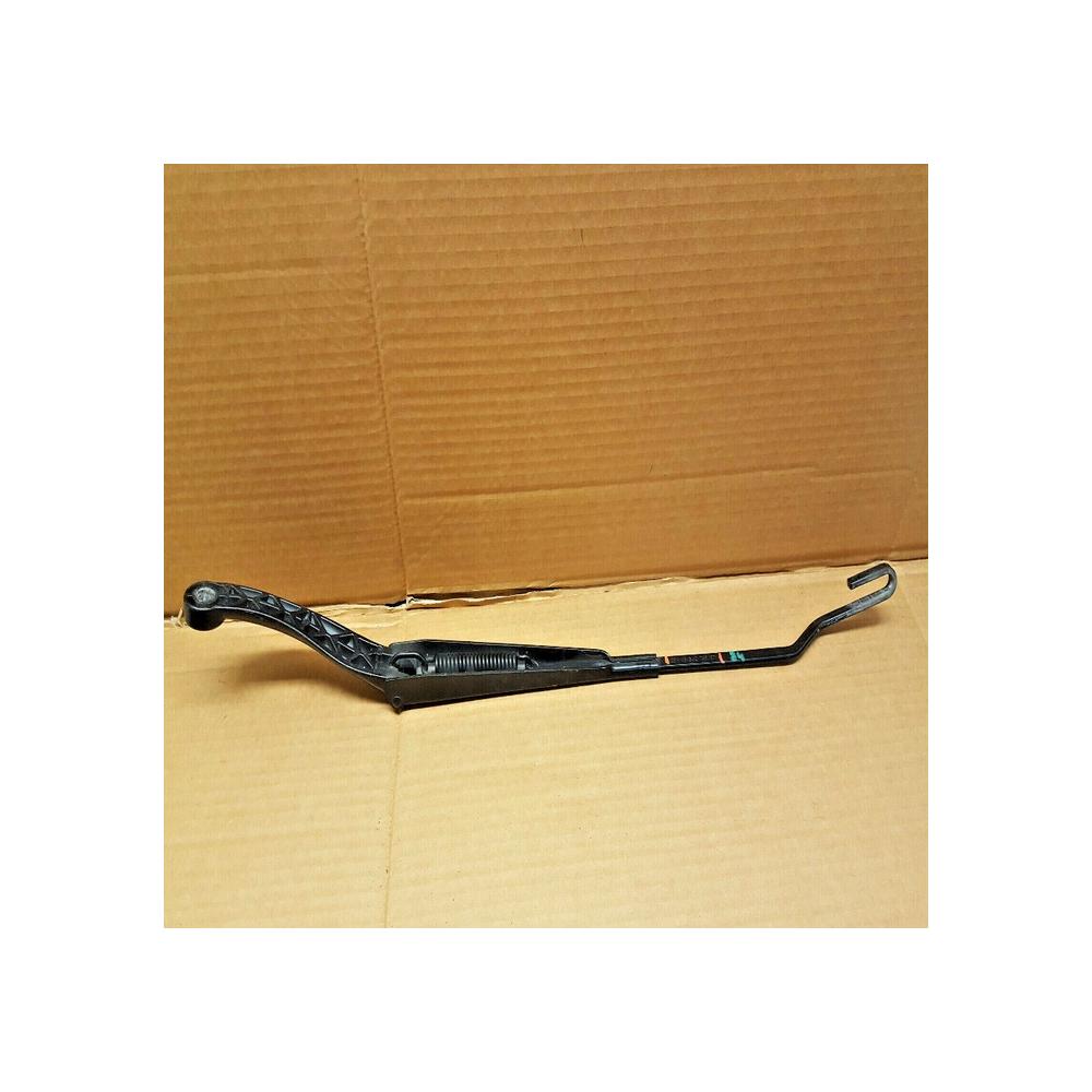 BRAS ESSUIE GLACE AVANT DROIT  PEUGEOT 307 ref 9653276980