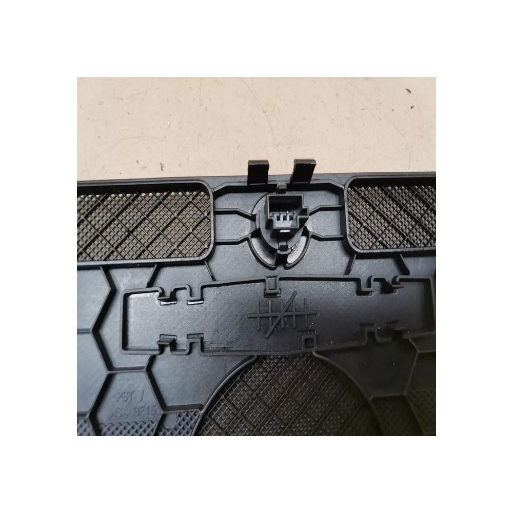 Cache haut-parleur central tableau de bord noir Mercedes W204 A2046800489