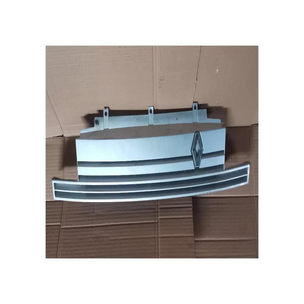 CALANDRE AVANT RENAULT SUPER 5 REF 7700777015