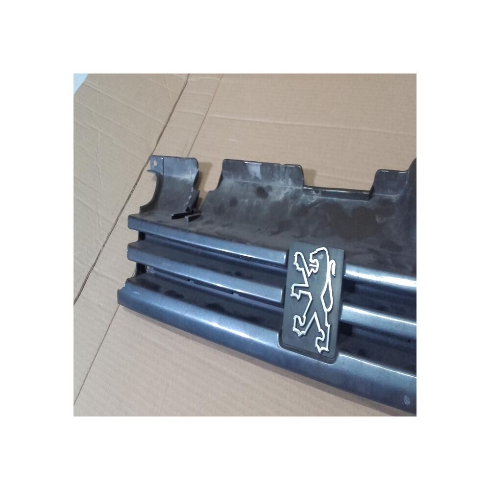 Calandre PEUGEOT 405 PHASE 2 9256032480A