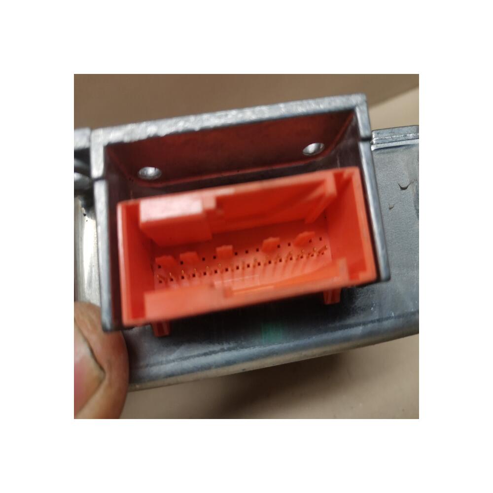 CALCULATEUR AIRBAG BOSCH MERCEDES W210 CLASSE E 0285001088  0008209726