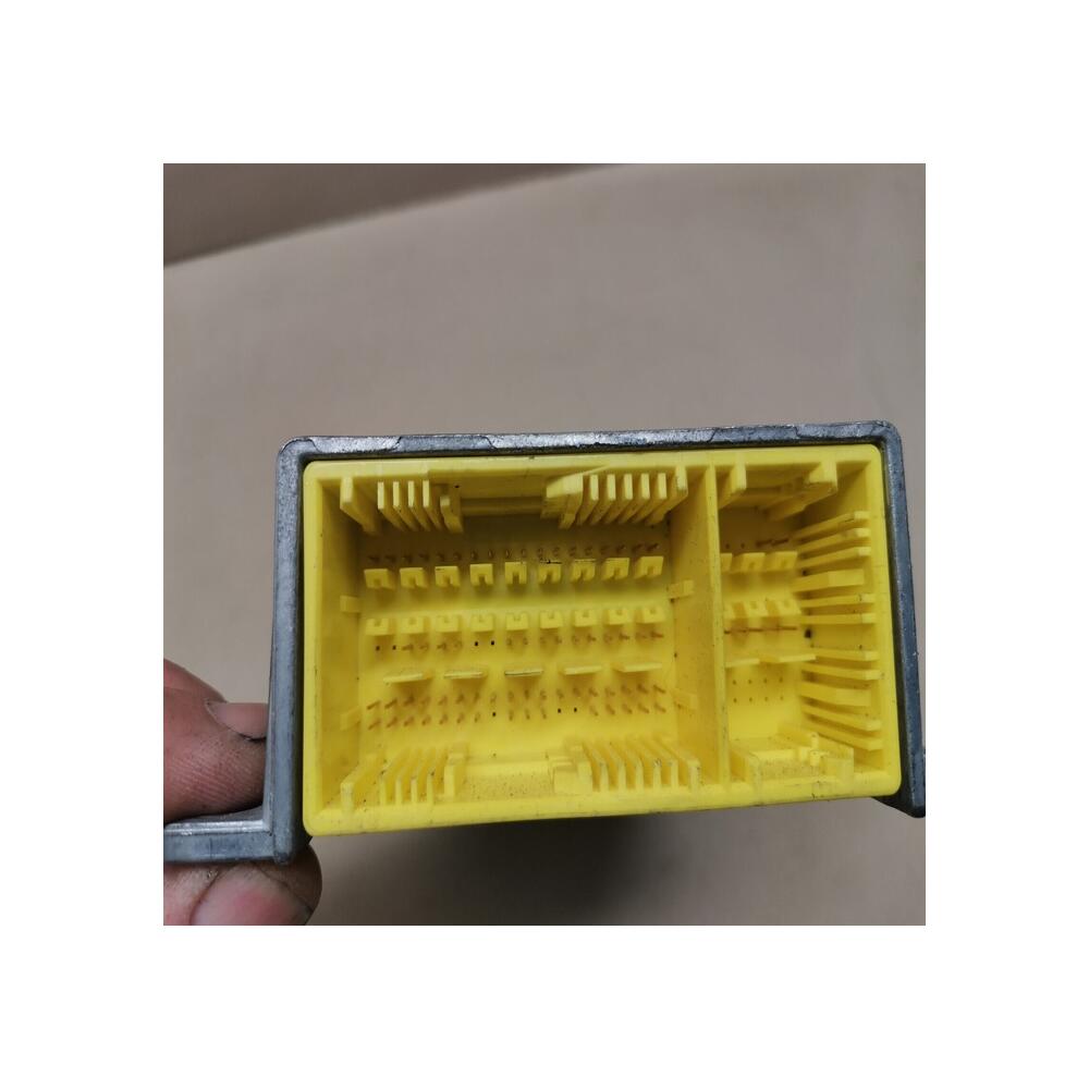 Calculateur AIRBAG MERCEDES CLASSE M ML W164 0285001992 A1648207426
