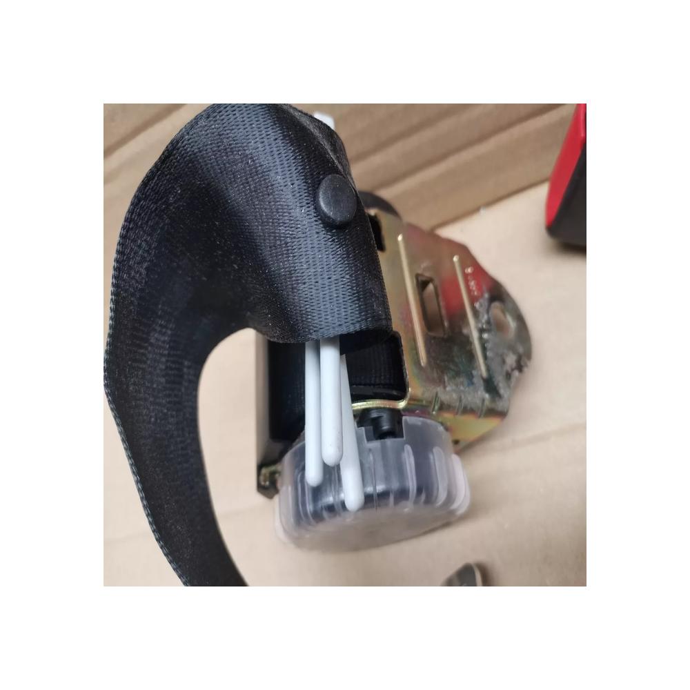 CEINTURE DE SECURITE ARRIERE DROIT VW POLO 9N REF 6Q0857485B
