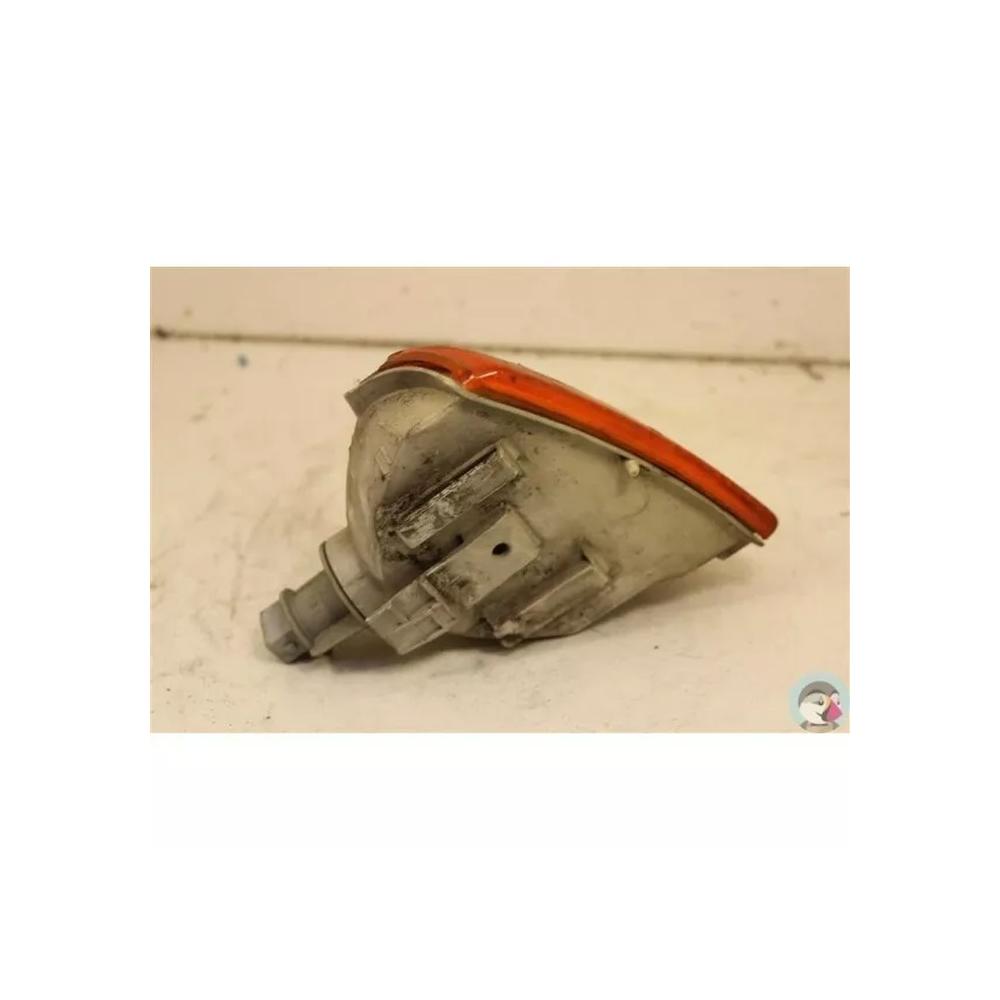 Clignotant avant gauche conducteur VOLKSWAGEN POLO année 93 n°18