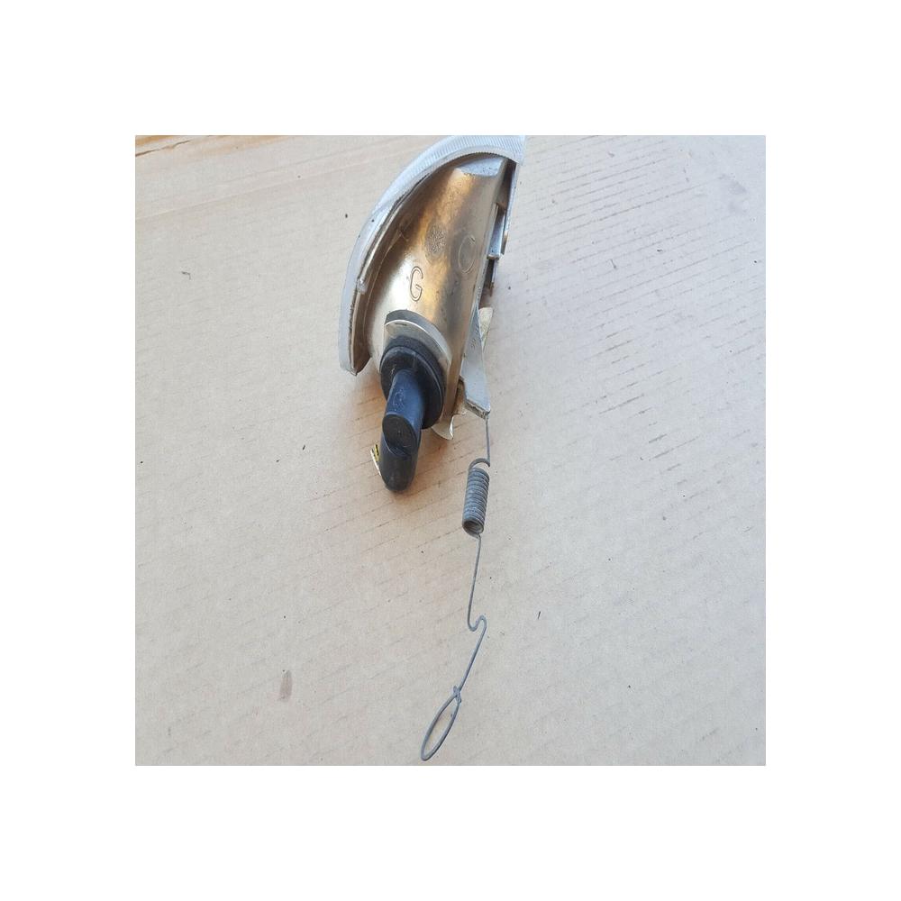 CLIGNOTANT GAUCHE CONDUCTEUR PEUGEOT  405 signalvision  10840