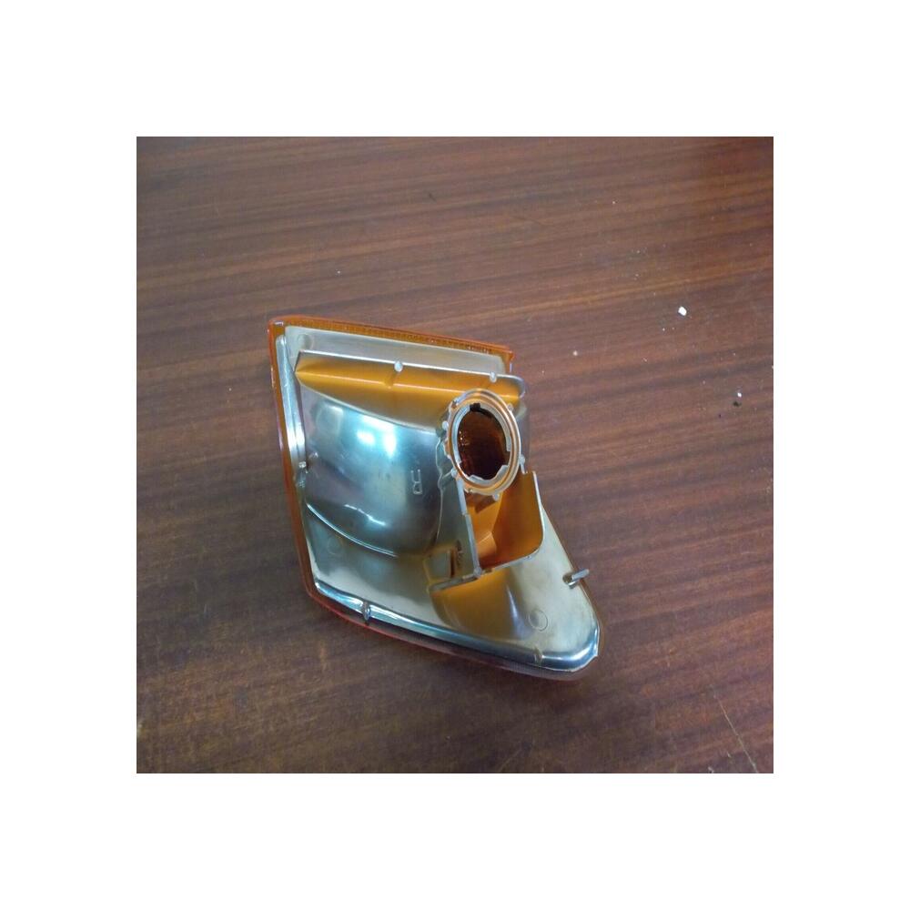 clignotant orange DROIT PASSAGER FORD FIESTA COURRIER 89-95 1062435