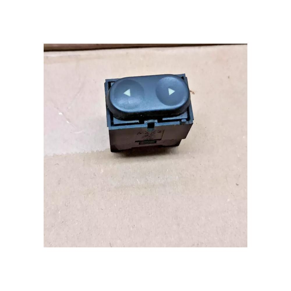 Commande bouton lève vitre   FIAT Punto 1