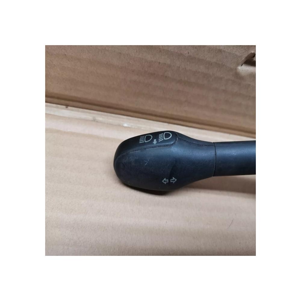 COMMODO PHARE CLIGNOTANT BOUTON WARNING FEU DE DETRESSE VOLKSWAGEN POLO 6N2