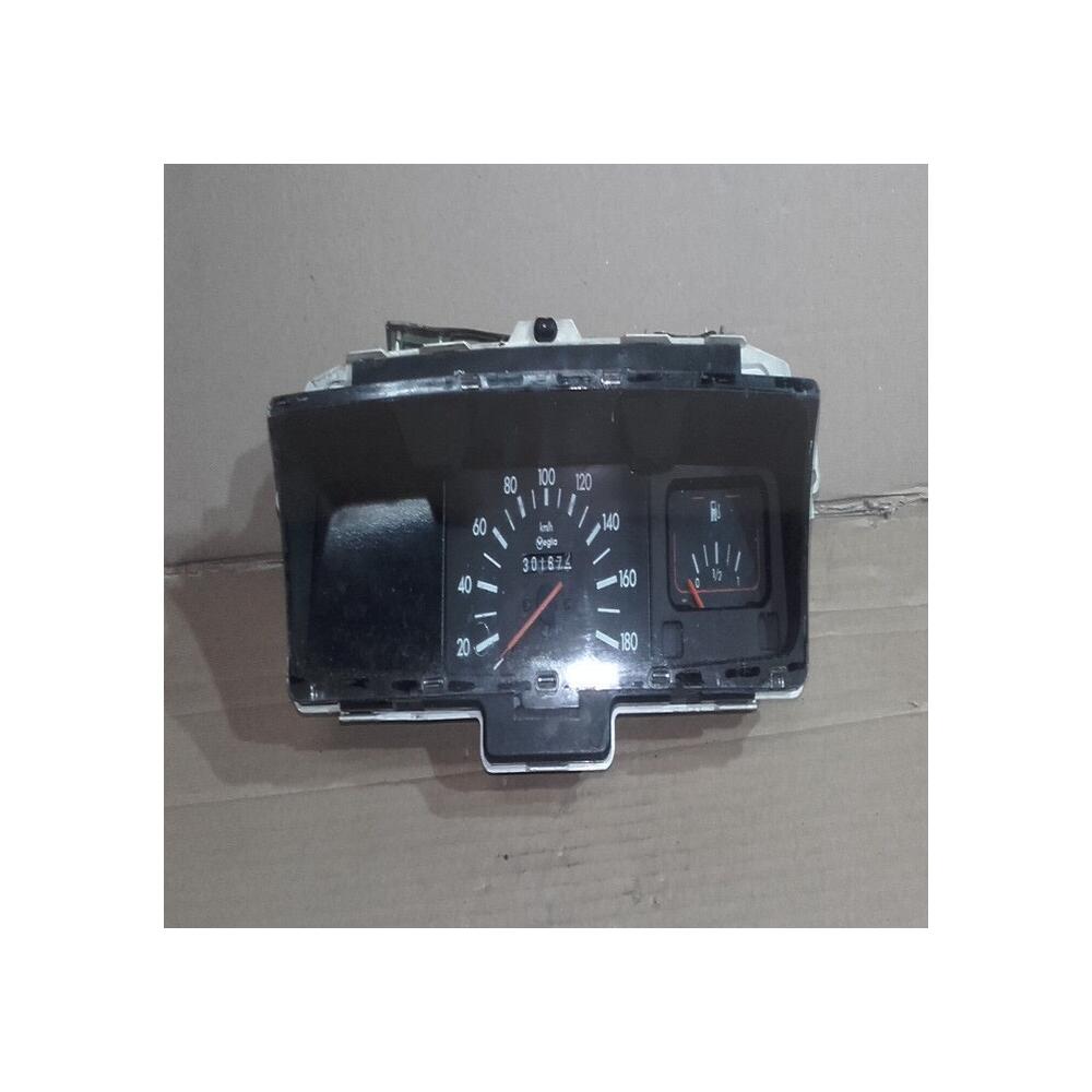 Compteur PEUGEOT 205  301672 KMS REF 9753530180