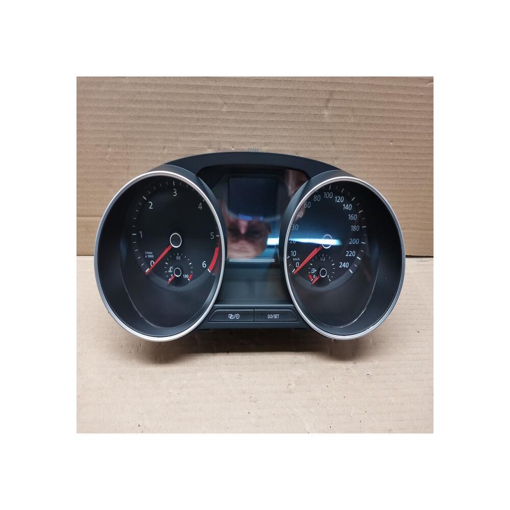 Compteur VOLKSWAGEN POLO 5 PHASE 2 1.4 TDI REF 6C0920741C !! NEUF !!