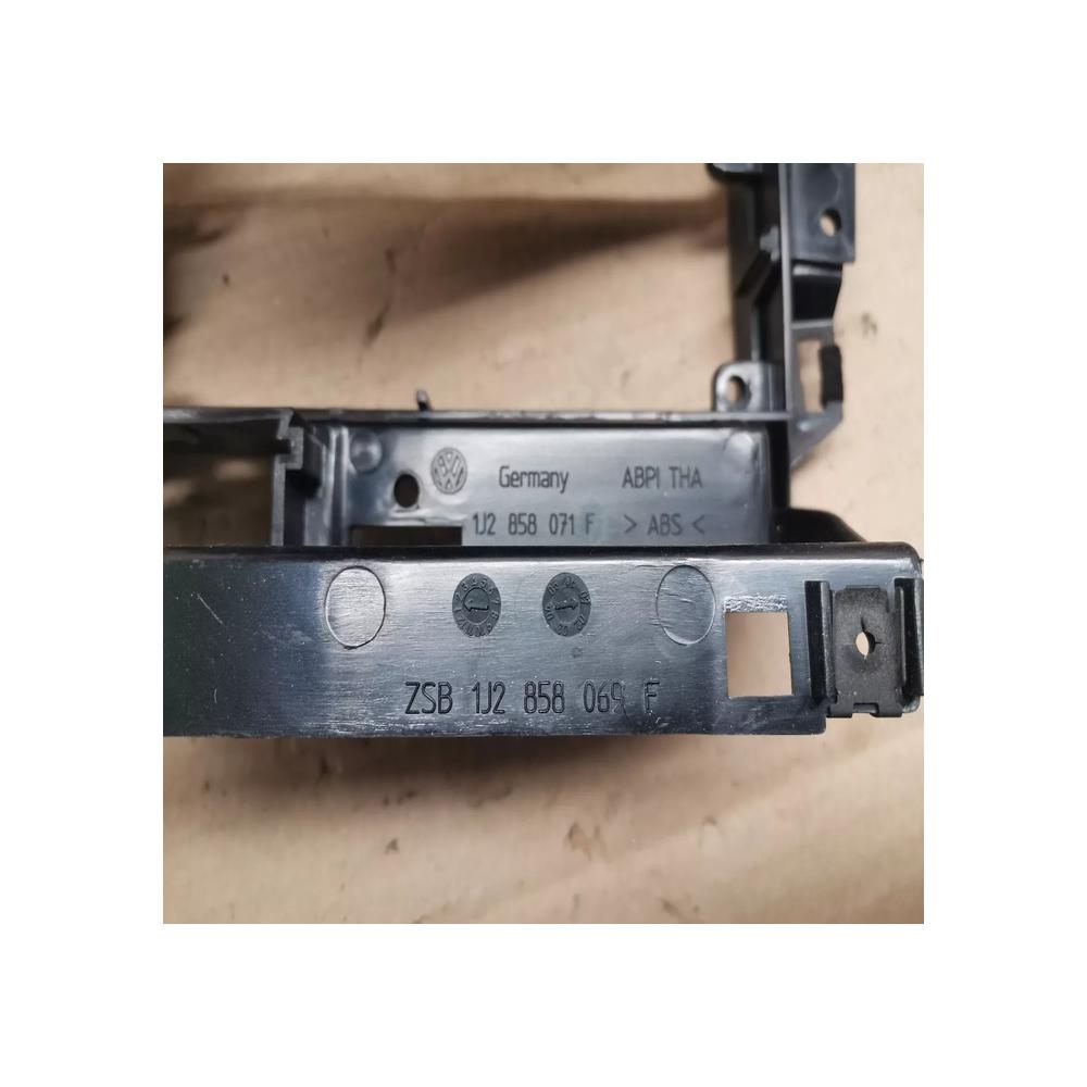 CONSOLE SUPPORT CENTRAL RADIO VOLKSWAGEN GOLF IV REF 1J2858069