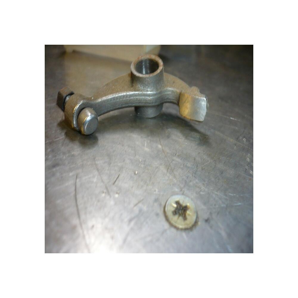 culbuteur soupape PIAGGIO vespa et4 zip liberty fly 4t 50 100 9692695