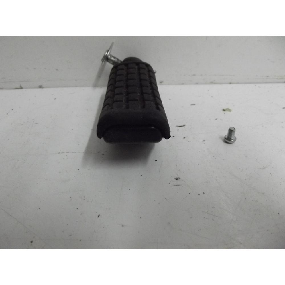 repose pieds passager gauche  HONDA 125 CBR 2004-2010
