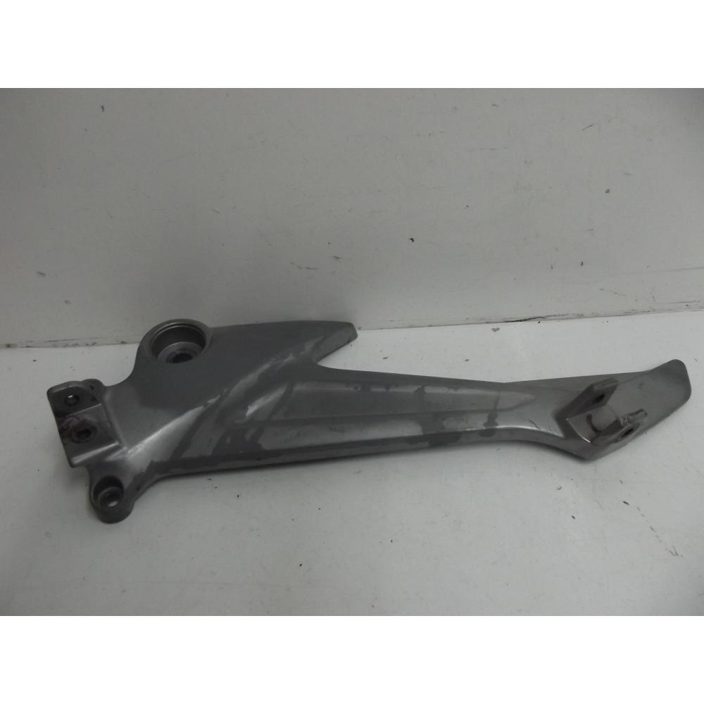 platine de repose pieds gauche HONDA VARADERO 125 2001-2006 