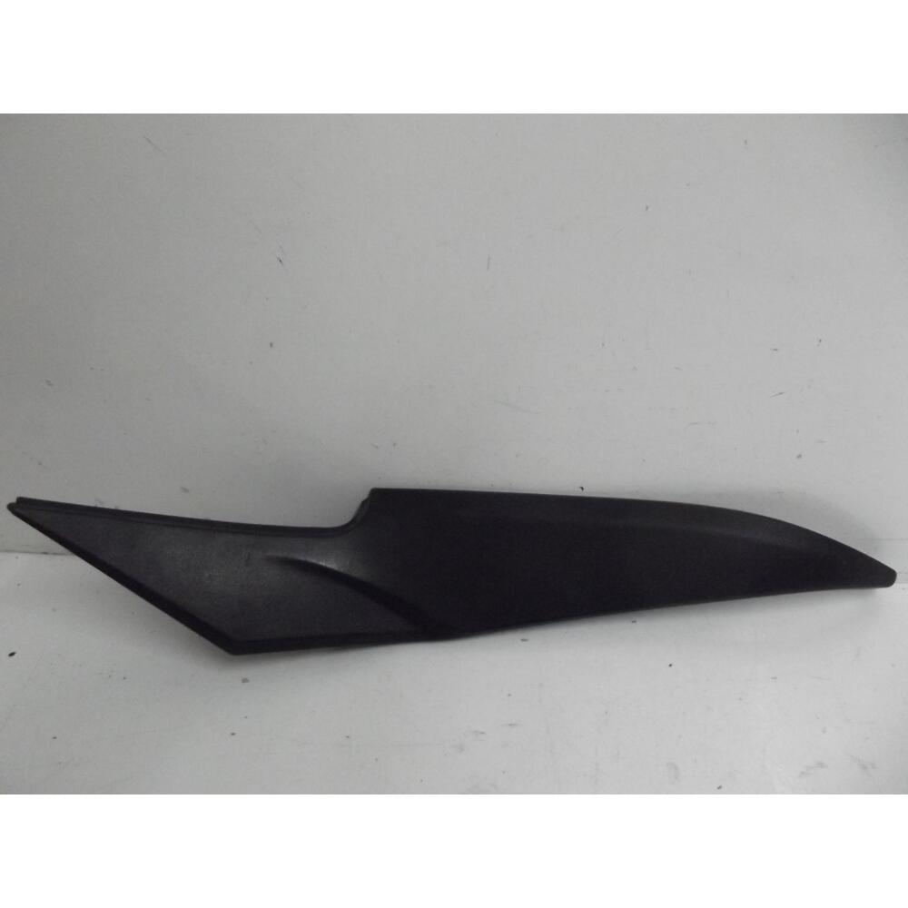 cache sous selle noir droit KAWASAKI ER6 2006-2008