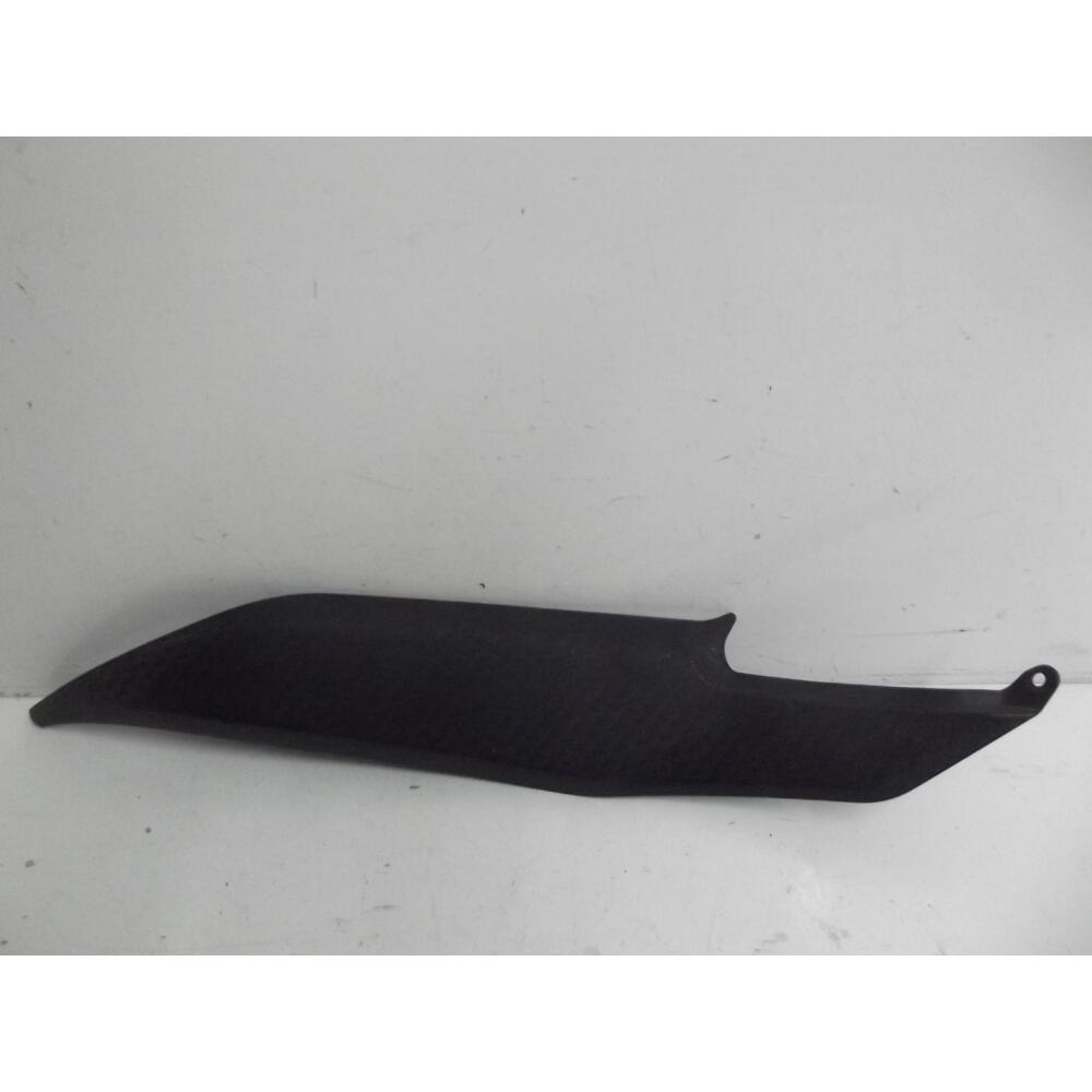 cache plastique  sous réservoir coté gauche KAWASAKI ER6 2009-2011