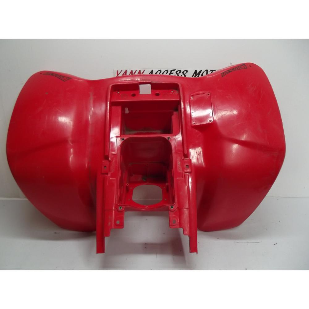 Coque arrière garde boue rouge quad BAROSSA BLAST 170 250 2004...