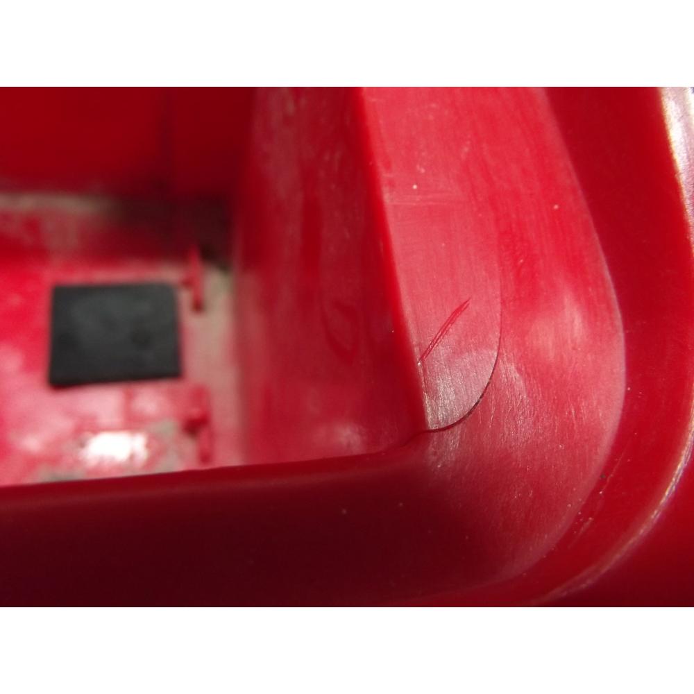 Coque arrière garde boue rouge quad BAROSSA BLAST 170 250 2004...