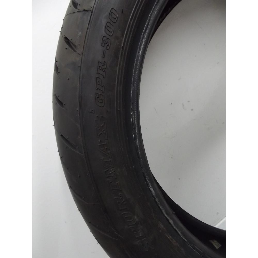 Pneu arrière DUNLOP SPORTMAX GPR 300 150/70/17 69W neuf