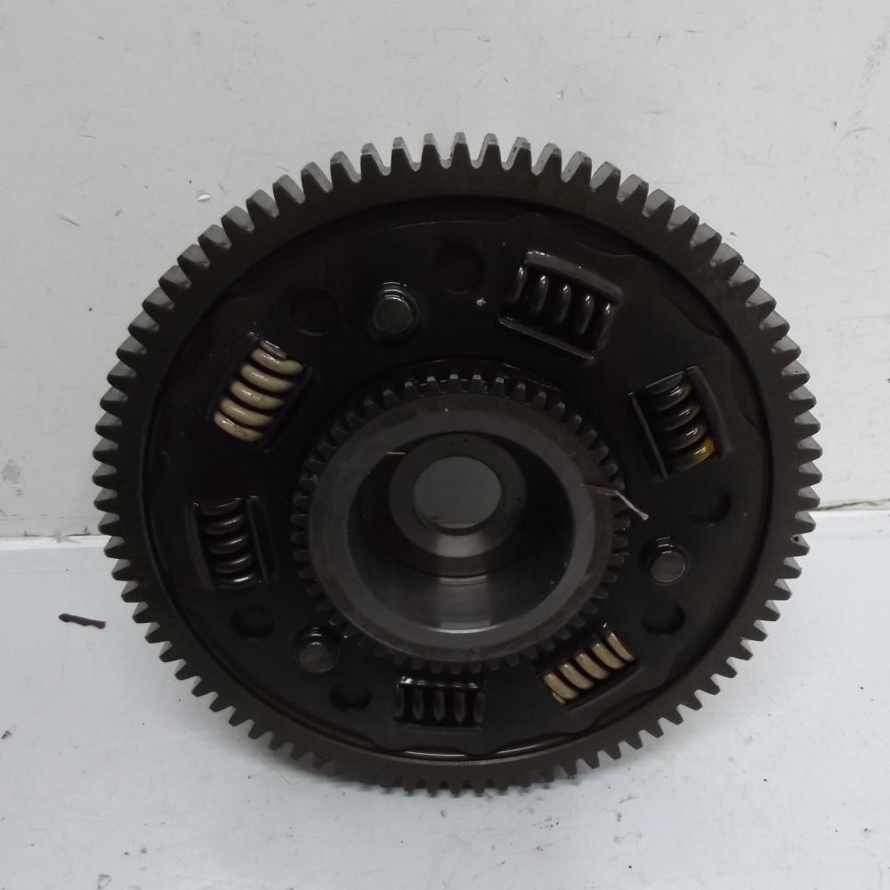 Cloche d'embrayage YAMAHA 600 FAZER 1998-2003