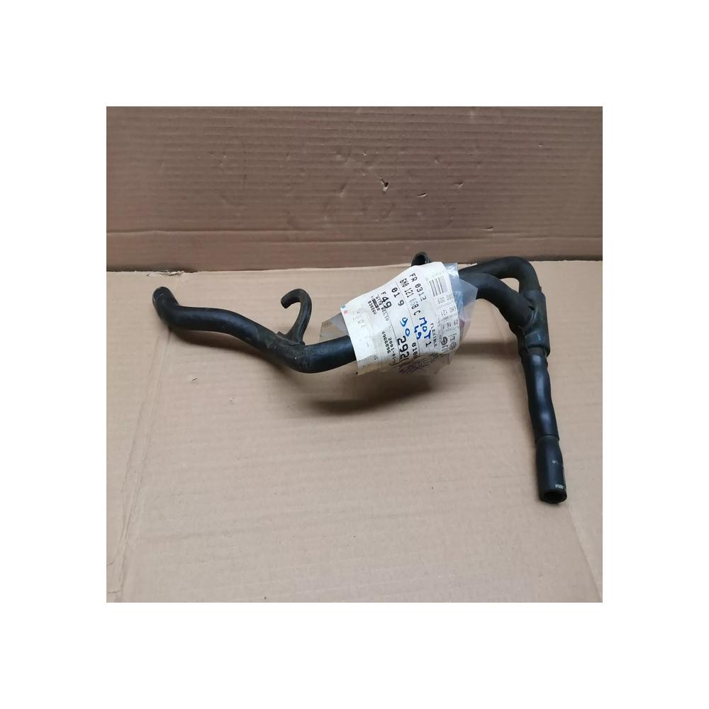 durite eau volkswagen polo 6N 95 a 00  AEA AEE AHS AFH ref 6n0121058