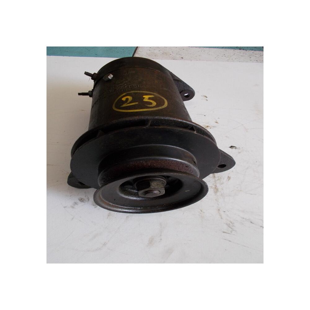 DYNAMO FORD TAUNUS  LJ/GEG 200/6/2400 L37 A RENOVER