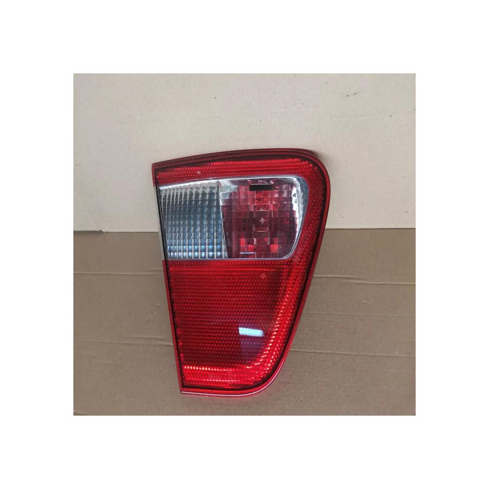 FEU ARRIERE INTERIEUR COFFRE GAUCHE SEAT CORDOBA  !! NEUF D ORIGINE !!