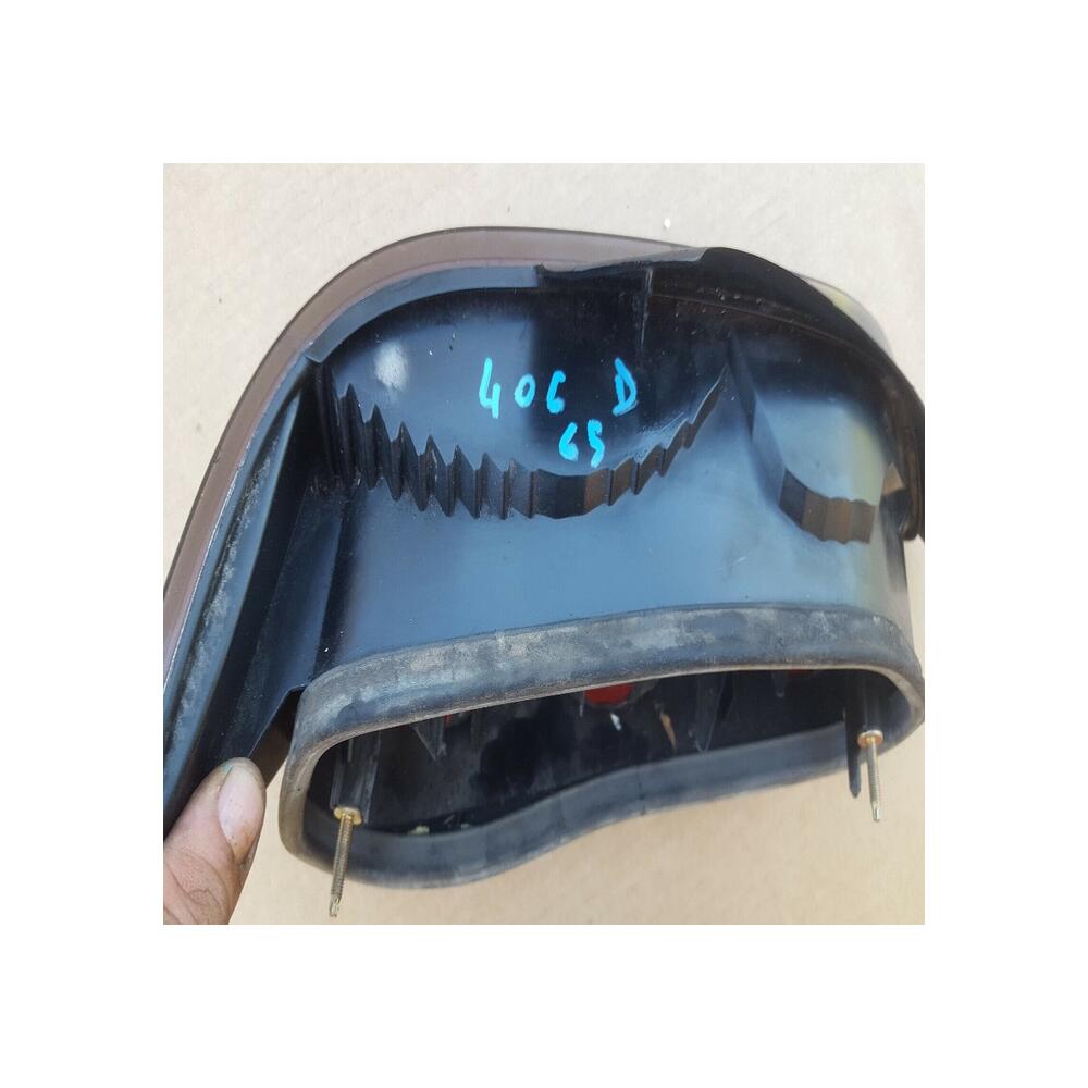 Feu arriere passager droit  PEUGEOT 406 phase 1