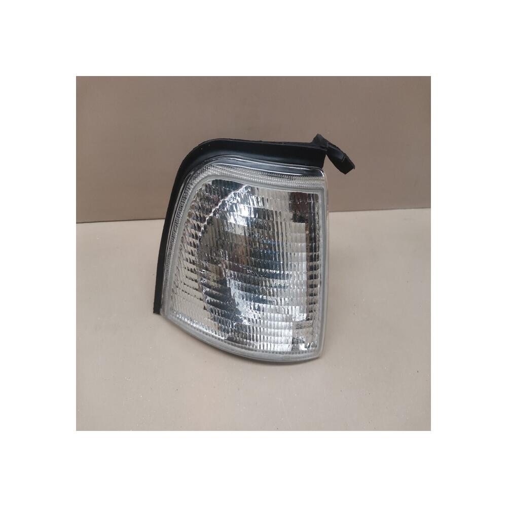 FEU CLIGNOTANT AVANT DROIT PASSAGER AUDI 80 B3 B4 91 - 95 REF 441-1505R