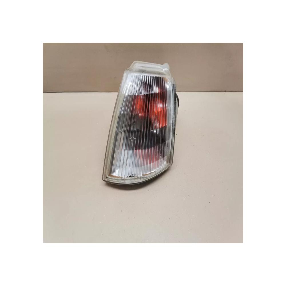 FEU CLIGNOTANT AVANT GAUCHE CONDUCTEUR RENAULT 19 R19 2 NEIMAN 1087G