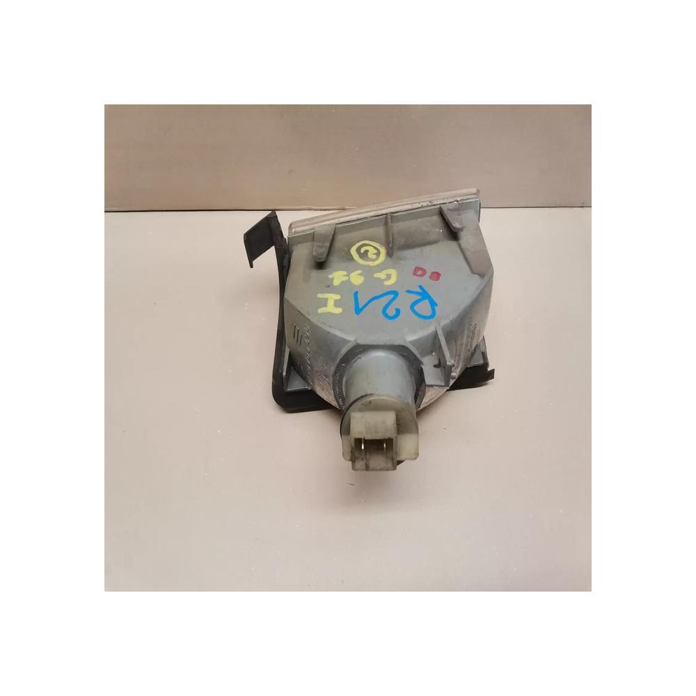 FEU CLIGNOTANT AVANT GAUCHE CONDUCTEUR RENAULT 21 R21 PHASE 1 7700765490