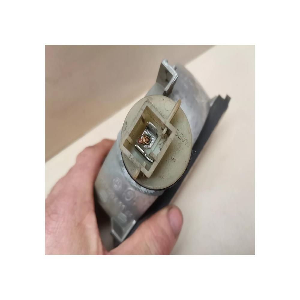 FEU CLIGNOTANT AVANT GAUCHE CONDUCTEUR RENAULT 21 R21 PHASE 1 7700765490