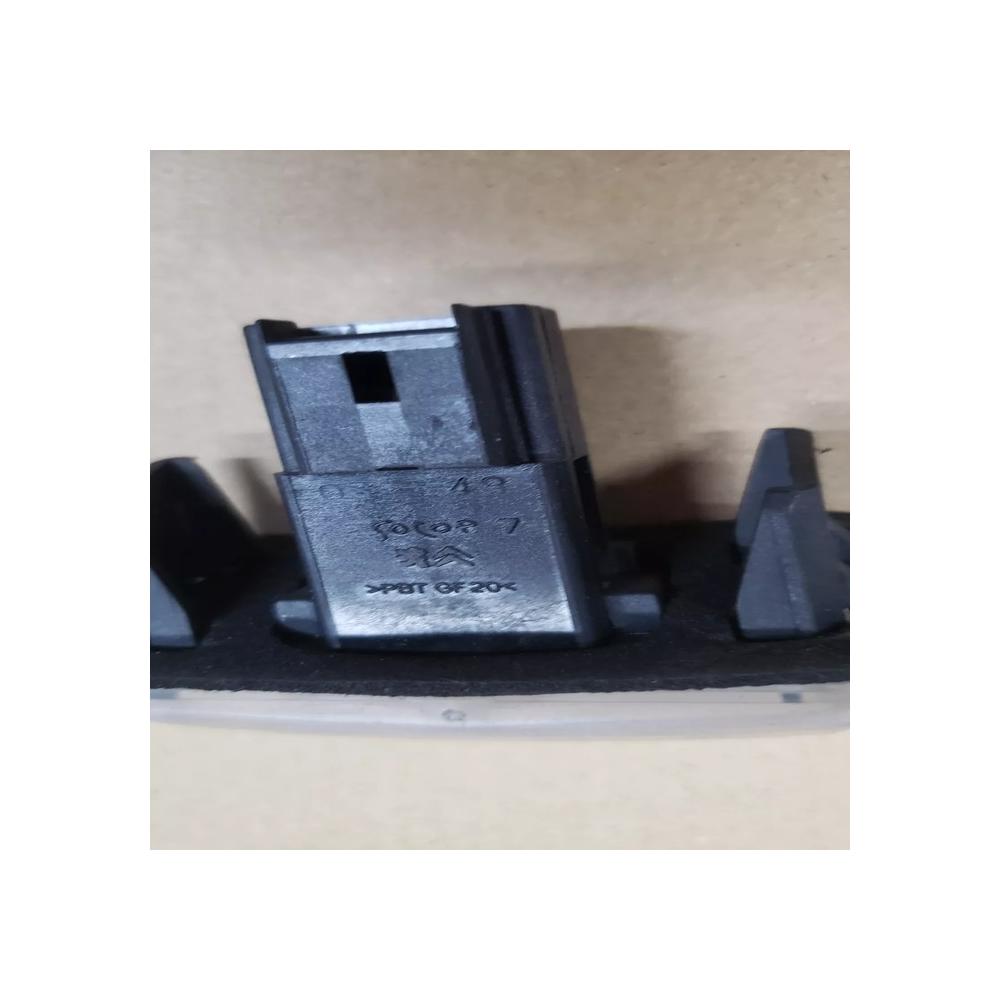 feu eclairage de plaque PEUGEOT 306 307 PICASSO C3 ref 71907190 n°2