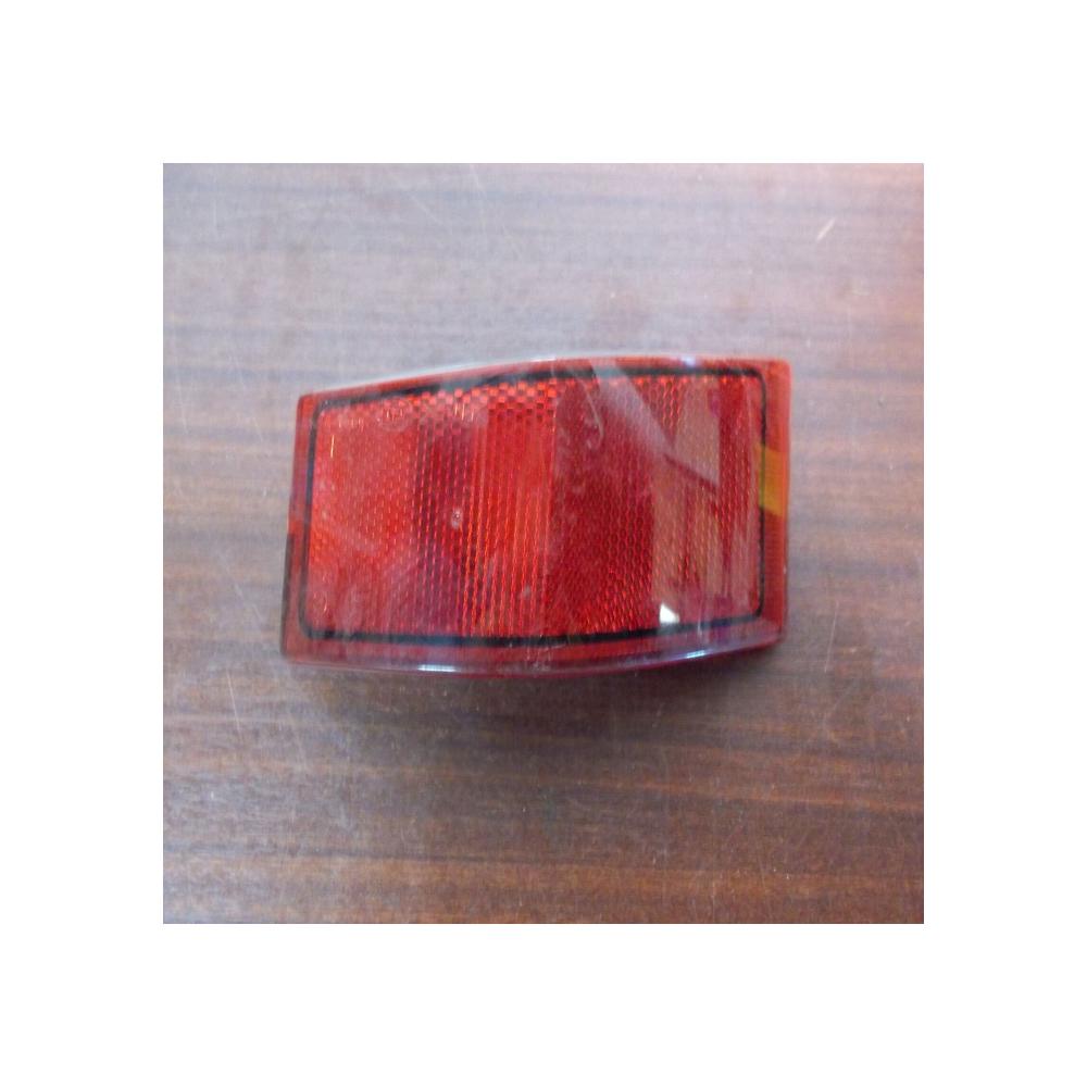 feu rouge arriere gauche pare choc omega