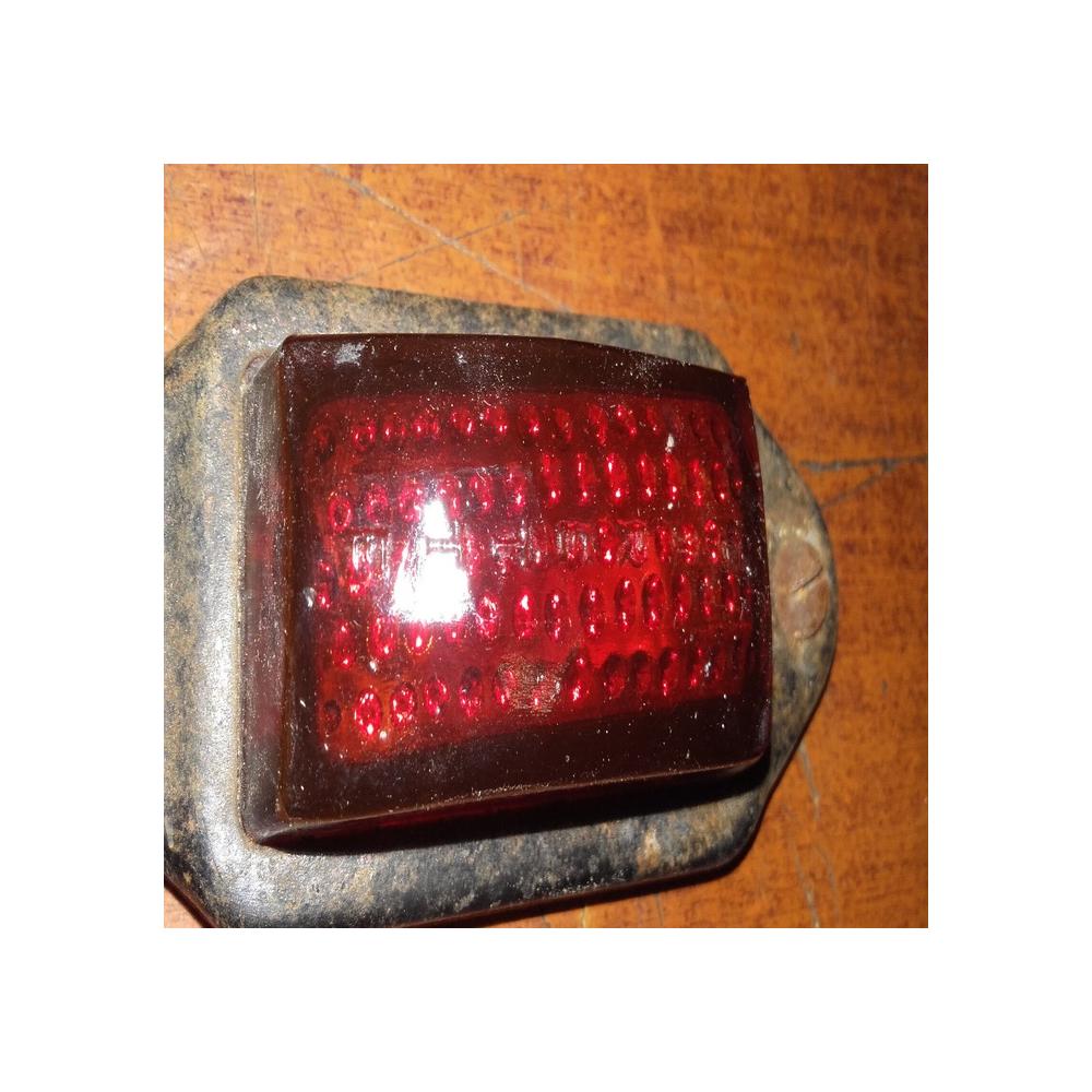 feu rouge en verre ancien cirette  avec support velo cyclo camion voiture ?
